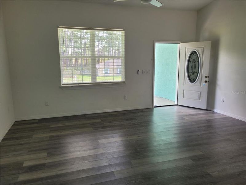 Spacious, unfurnished interior of a new home in , Ocala (Image 14).