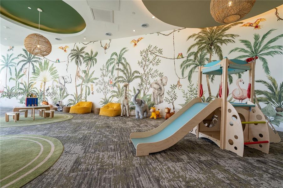 Community amenities in , Miami (Image 44).