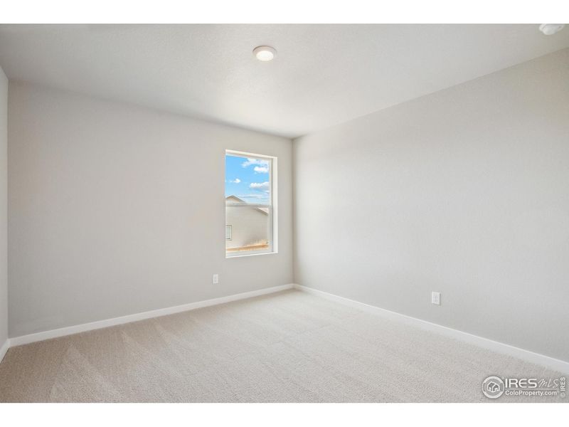 Spacious, unfurnished interior of a new home in Hidden Valley Farm, Severance (Image 12).