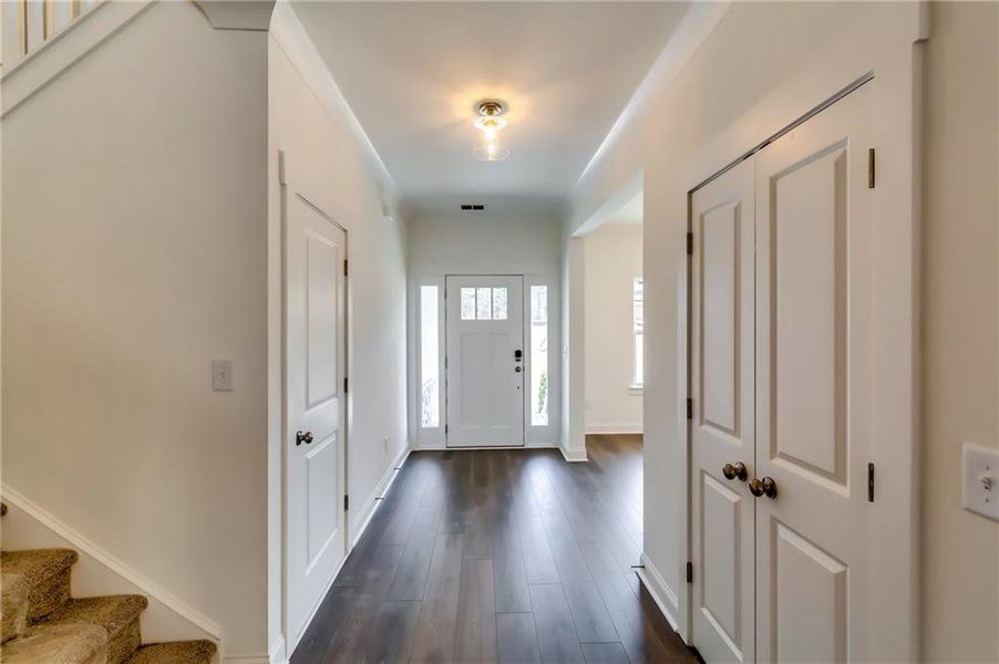 Spacious, unfurnished interior of a new home in , Dallas (Image 14).