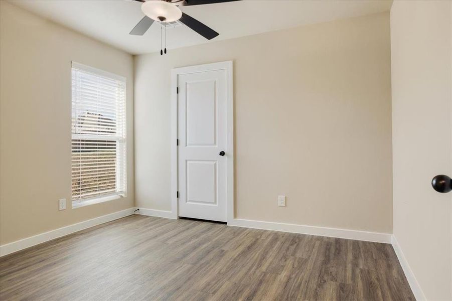 Spacious, unfurnished interior of a new home in Miller Street Cottages, Denison (Image 20).