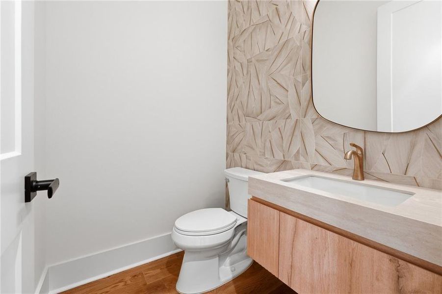 Furnished interior view inside a new home in , Atlanta (Image 36).