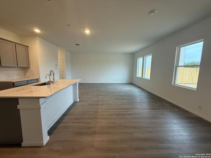 Spacious, unfurnished interior of a new home in Meadows at Hennersby Hollow 40's, San Antonio (Image 15).