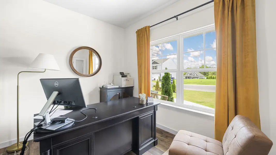 Furnished interior view inside a new home in Fairview Hills, Cleveland (Image 5).