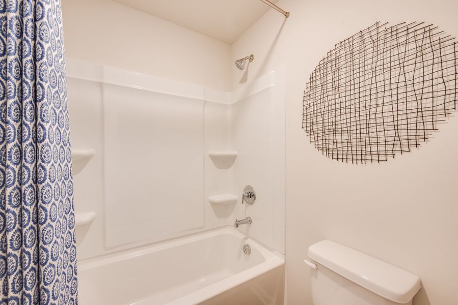 EI Secondary Bath Shower Dream