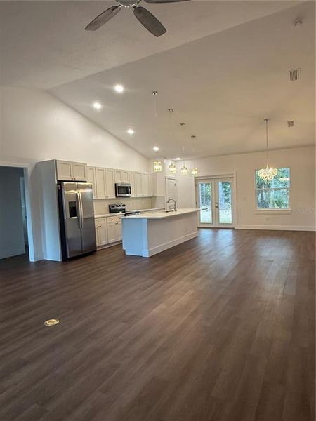 Spacious, unfurnished interior of a new home in , Palm Coast (Image 25).