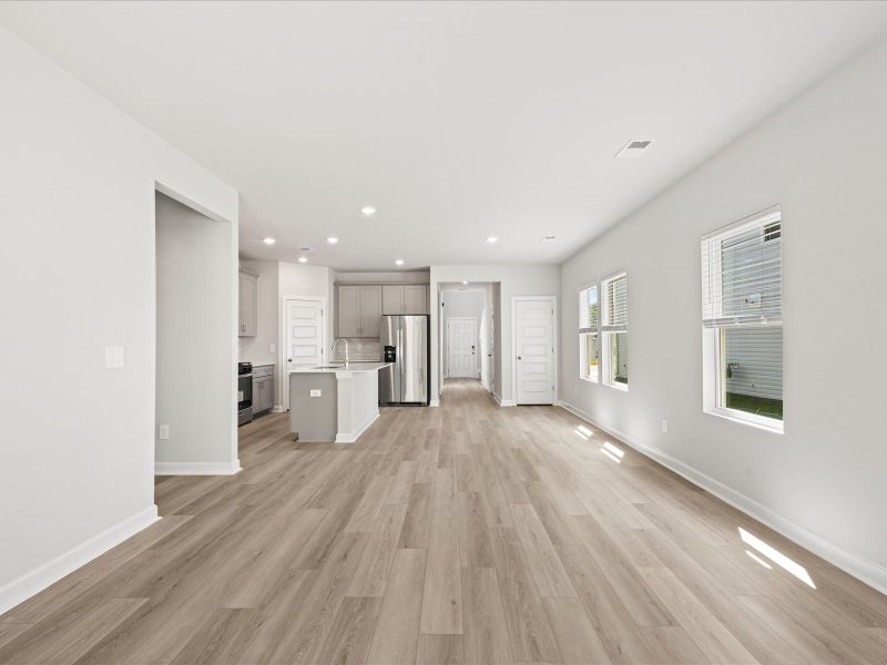 Spacious, unfurnished interior of a new home in Cedar Shoals – Heritage Collection, Piedmont (Image 7).