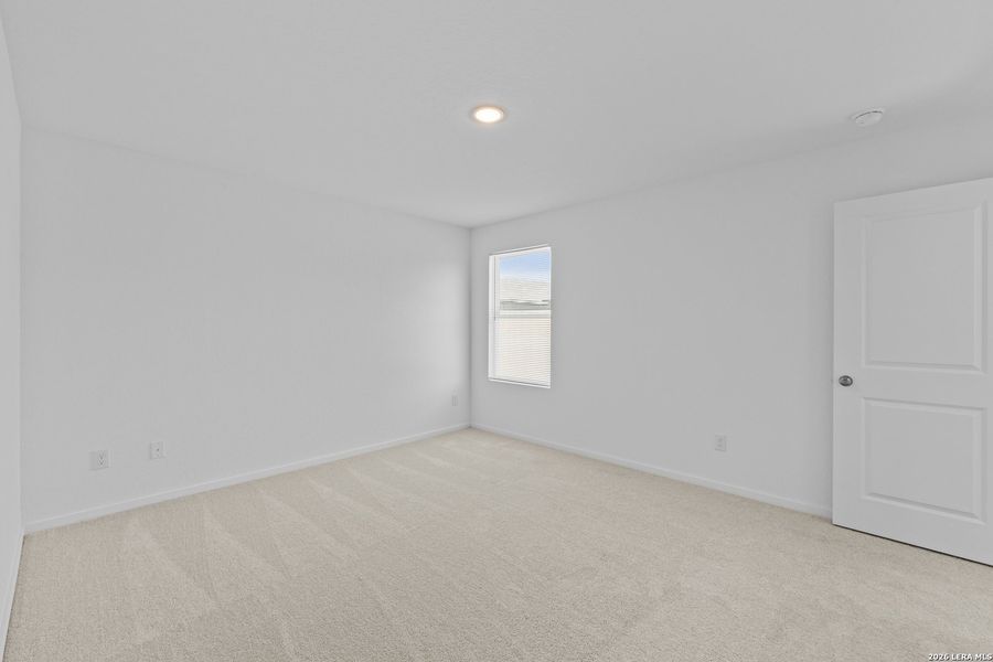 Spacious, unfurnished interior of a new home in Higdon Crossing, San Antonio (Image 18). Spacious, unfurnished interior of a new home in Higdon Crossing, San Antonio (Image 18).