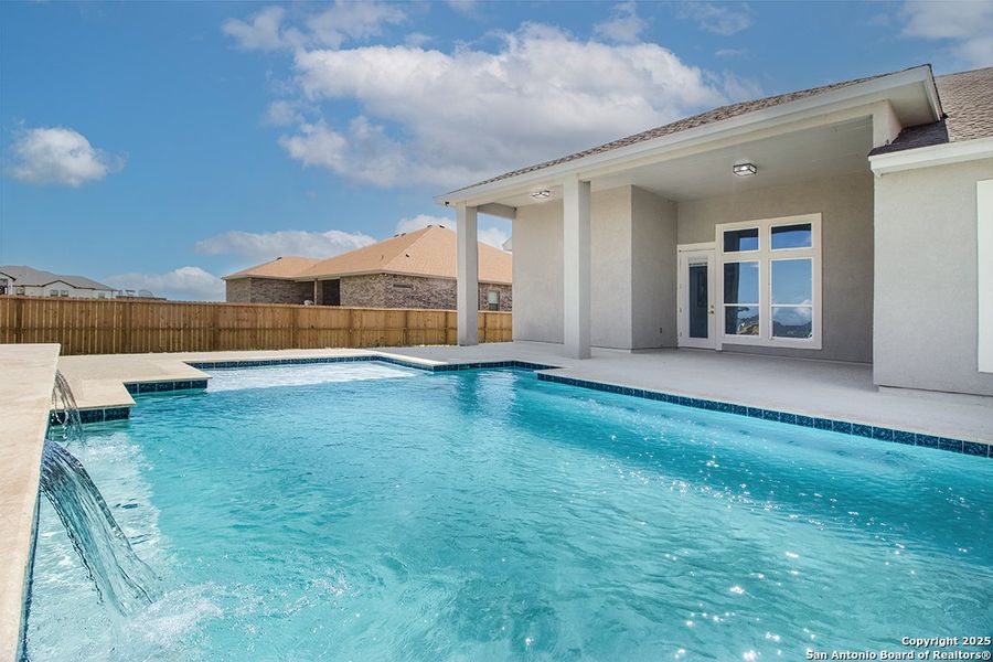 Exterior details and patio area of a home in , Corpus Christi (Image 3).