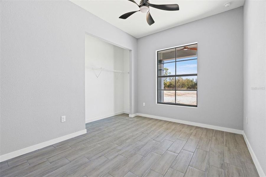 Spacious, unfurnished interior of a new home in , Punta Gorda (Image 17).
