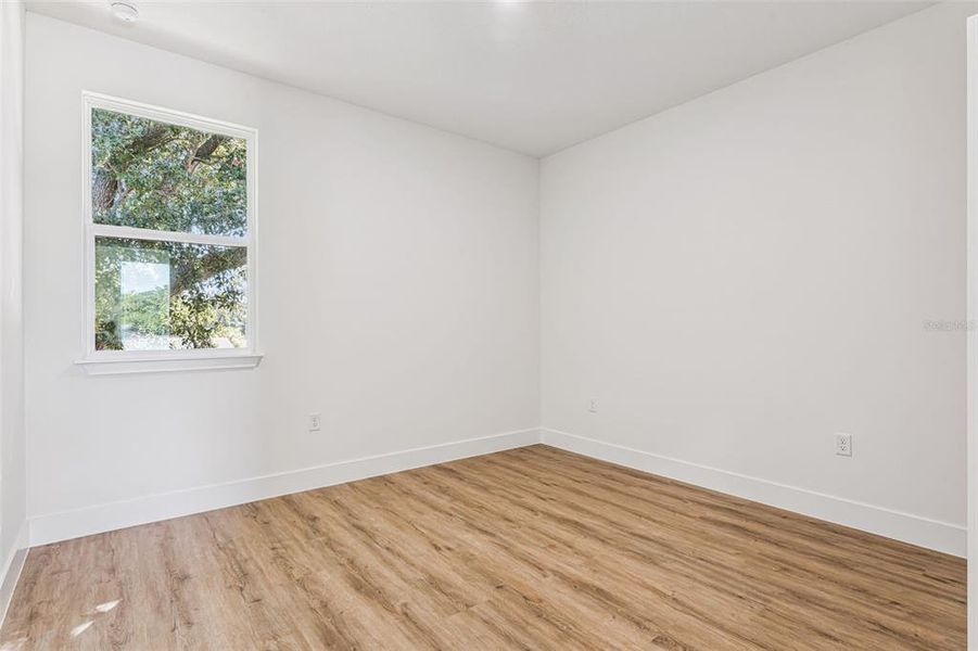 Spacious, unfurnished interior of a new home in , Belle Isle (Image 16).