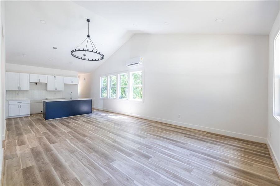 Spacious, unfurnished interior of a new home in , Atlanta (Image 44).