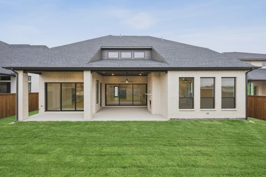 Representative exterior details of a home built from the Danville by Chesmar Homes in Canyon Falls, Argyle (Image 4).