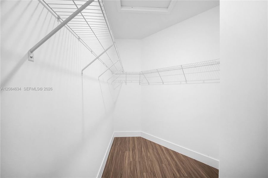 Spacious, unfurnished interior of a new home in , Miami (Image 28).