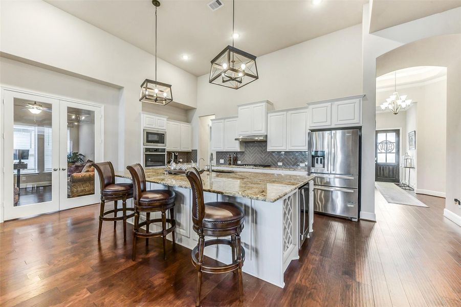 Furnished interior view inside a new home in ARTAVIA 65', Conroe (Image 5).