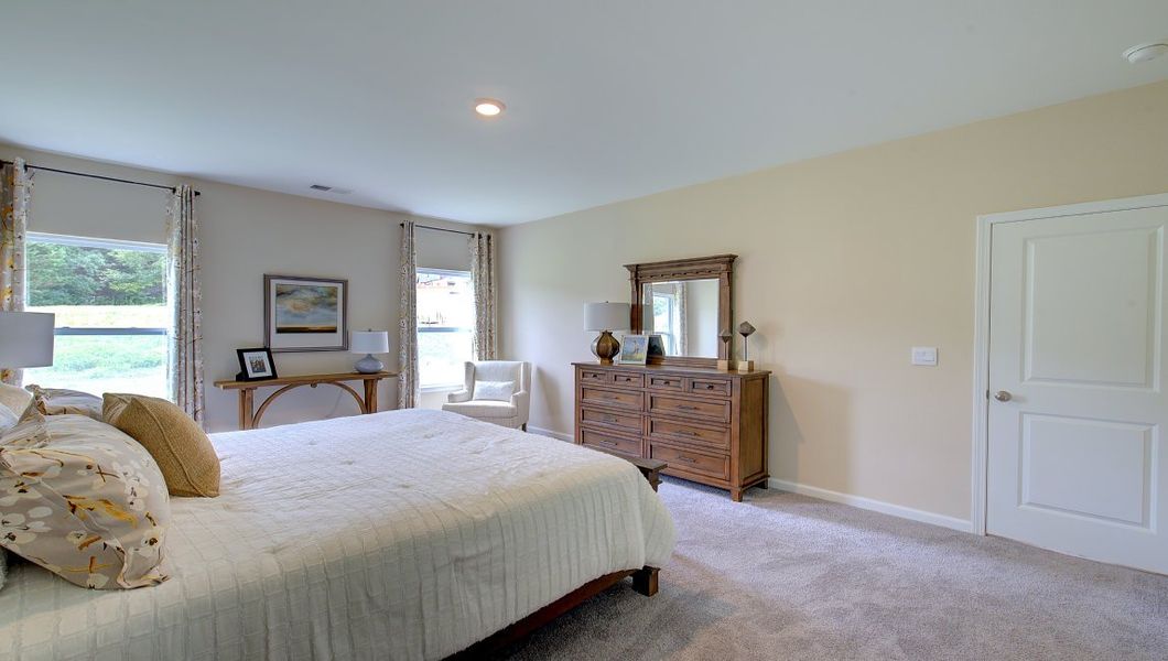 Furnished interior view inside a new home in Valleywood Farms, Waynesville (Image 26).