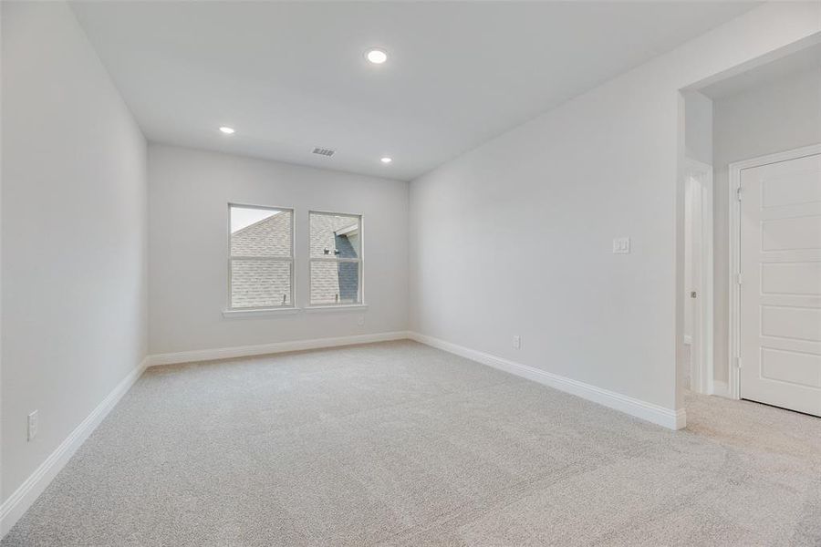 Spacious, unfurnished interior of a new home in Arbors at Legacy Hills, Celina (Image 23). Spacious, unfurnished interior of a new home in Arbors at Legacy Hills, Celina (Image 23).
