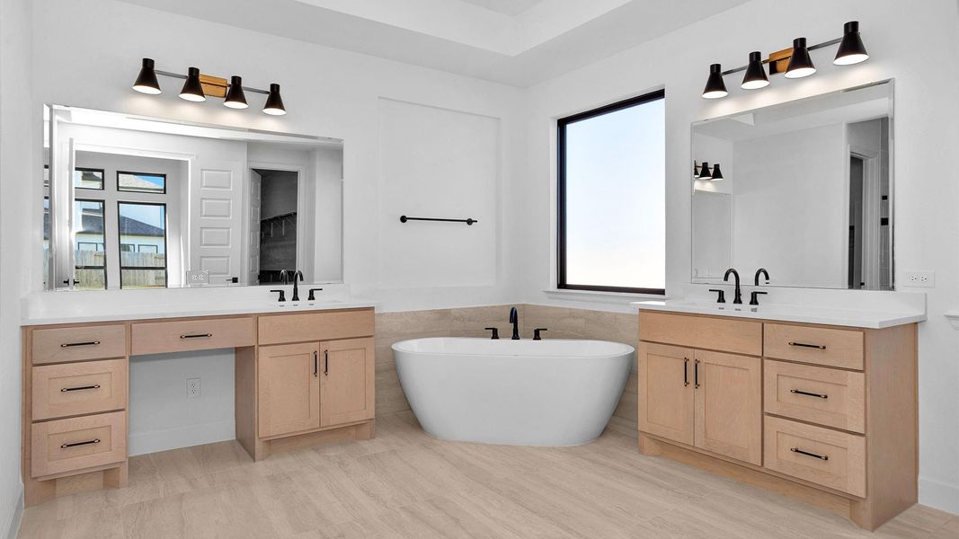 Furnished interior view inside a new home in Sienna 65' - Valencia, Missouri City (Image 5). Furnished interior view inside a new home in Sienna 65' - Valencia, Missouri City (Image 5).