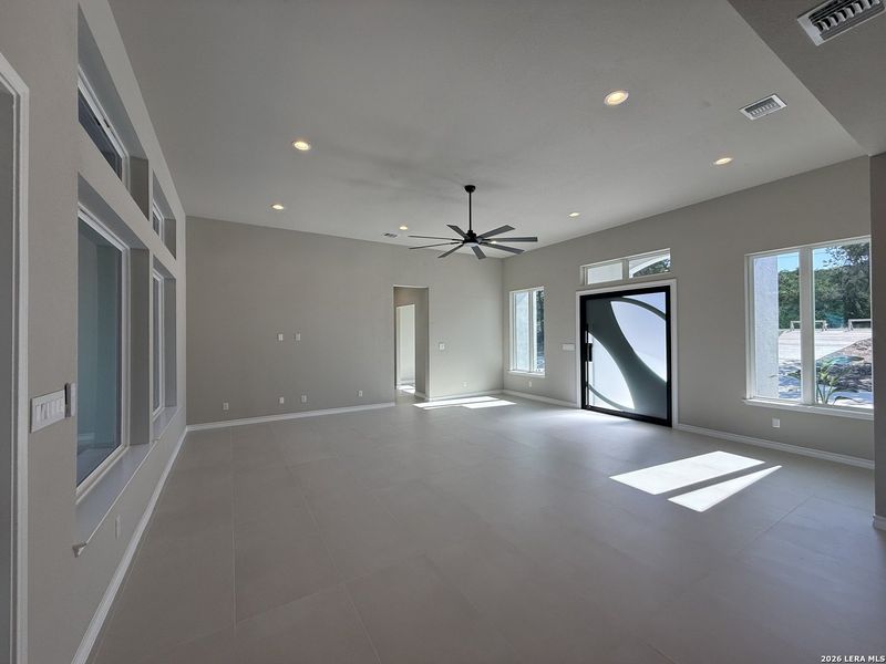 Spacious, unfurnished interior of a new home in , Spring Branch (Image 40).