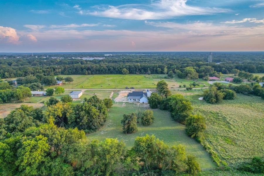 Image 33 of a home in . Image 33 of a home in .