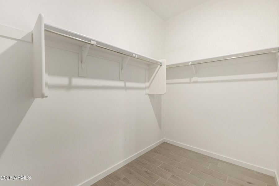 18 Straight Arrow 18 Straight Arrow