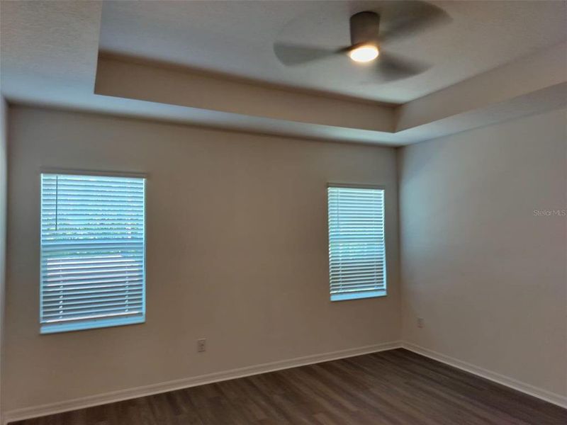 Spacious, unfurnished interior of a new home in Loch Leven Park, Mount Dora (Image 11).
