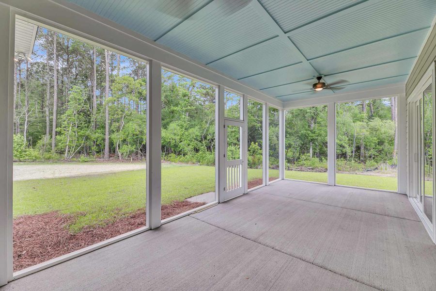 The Honeysuckle - Screened Porch The Honeysuckle - Screened Porch