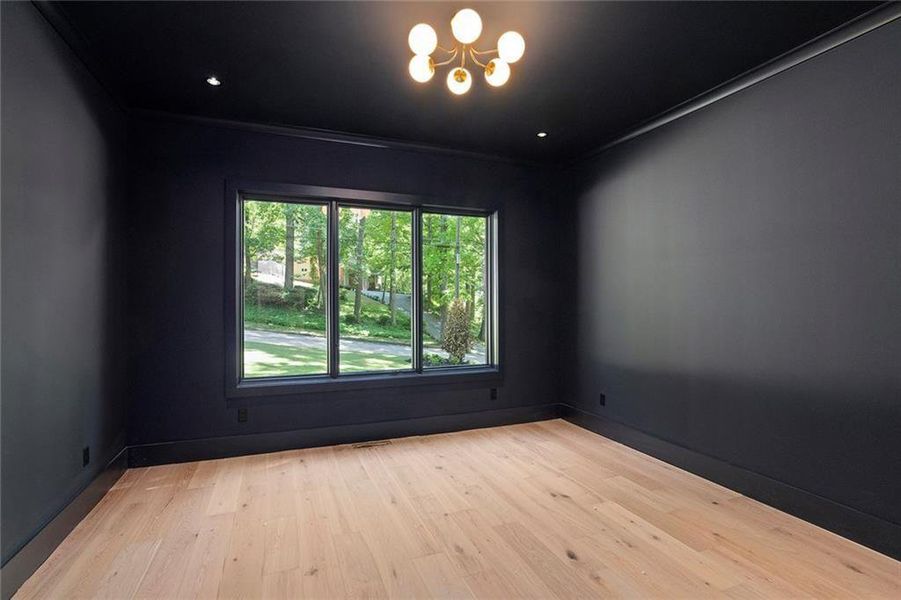 Spacious, unfurnished interior of a new home in , Atlanta (Image 24).