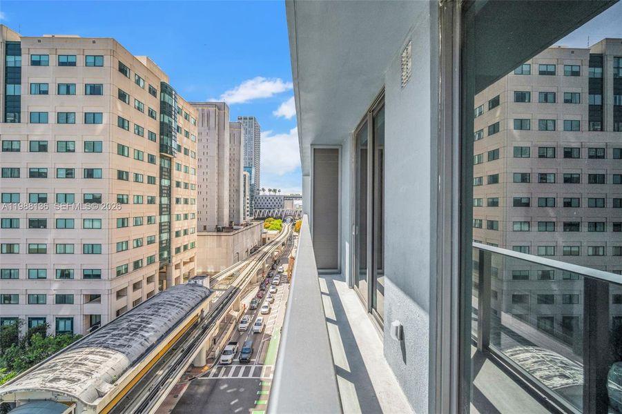 Condo located in Miami, FL showcasing its design and architecture (Image 24). Condo located in Miami, FL showcasing its design and architecture (Image 24).