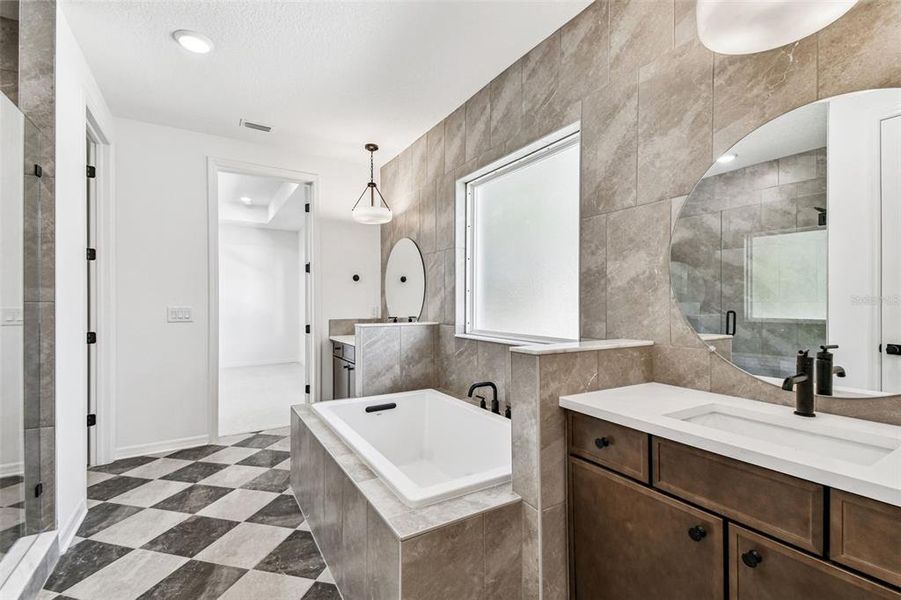 Furnished interior view inside a new home in City of Tampa, Tampa (Image 12).