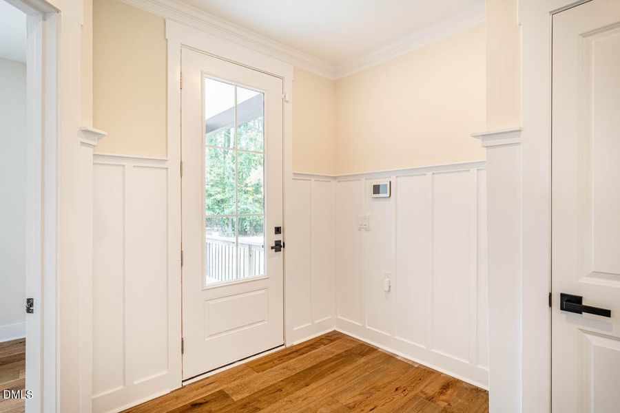 Entryway 2-4860FayettevilleRd-39