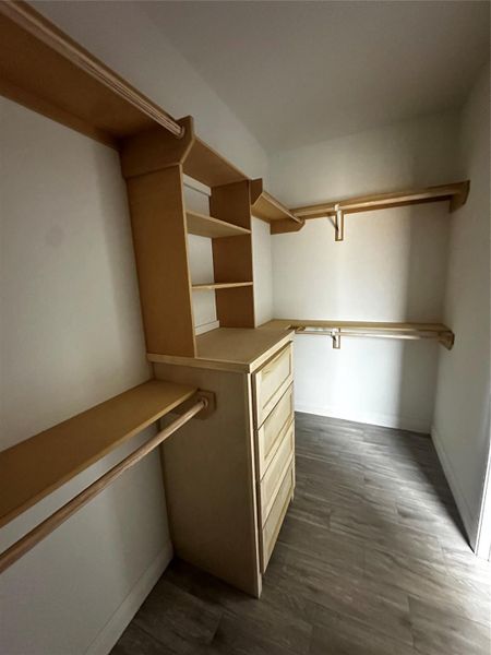 Image 9 of a home in . Image 9 of a home in .