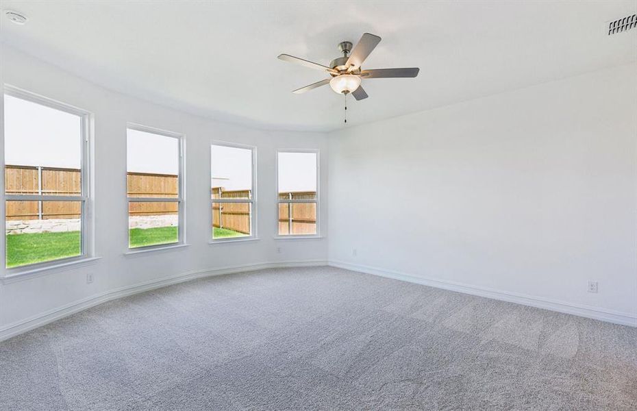 Owner's suite with bay window Owner's suite with bay window