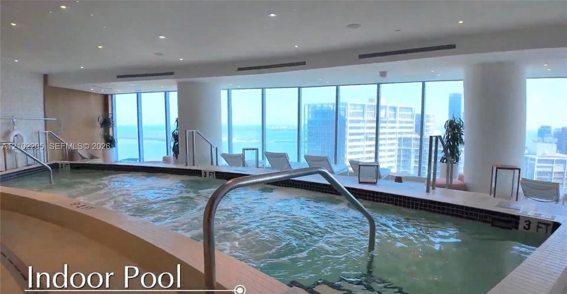 Community amenities in , Miami (Image 44).