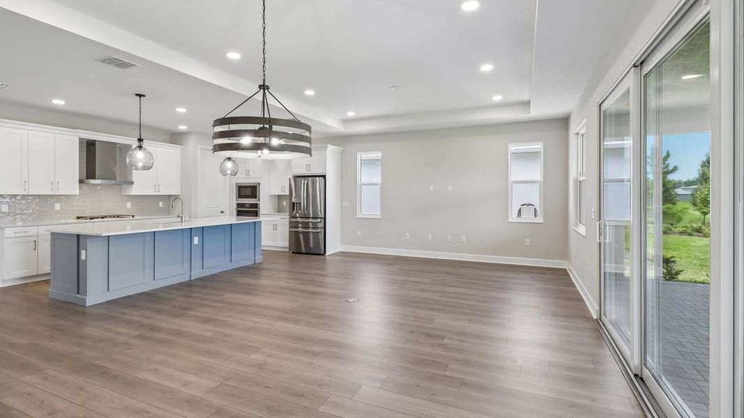 Great Room & Kitchen Great Room & Kitchen