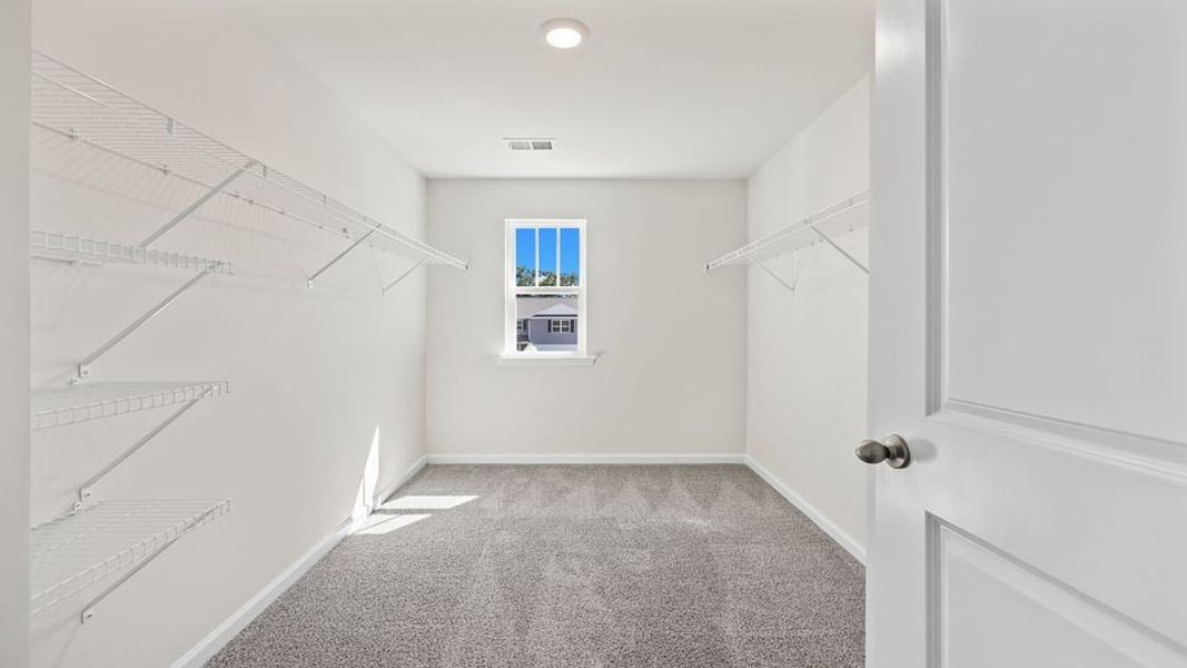 Spacious, unfurnished interior of a new home in Paddock Point, Roebuck (Image 26). Spacious, unfurnished interior of a new home in Paddock Point, Roebuck (Image 26).