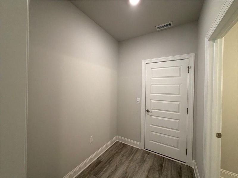 Spacious, unfurnished interior of a new home in Tuscany Hills, Douglasville (Image 29).