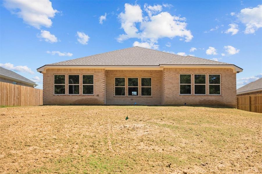 Exterior details and patio area of a home in , Lindale (Image 3).