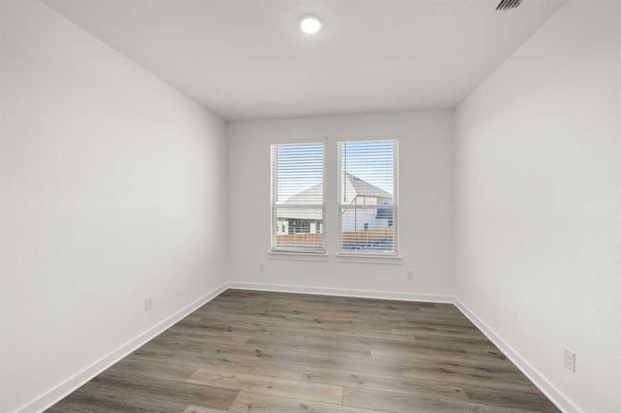 10_6937 Freight Train- Study-1