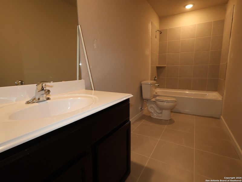 Close-up of interior finishes inside a home in Winding Brook, San Antonio (Image 15).