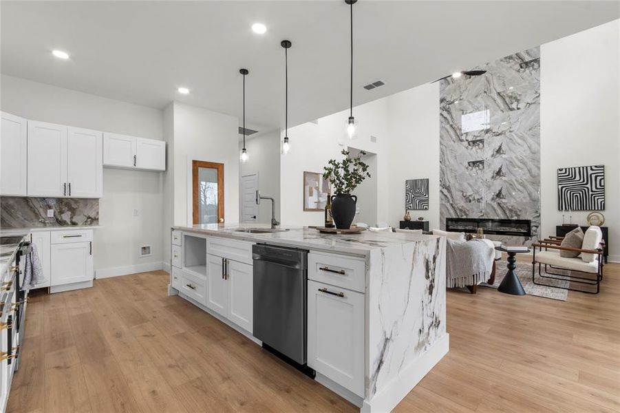 Furnished interior view inside a new home in , Dallas (Image 15). Furnished interior view inside a new home in , Dallas (Image 15).