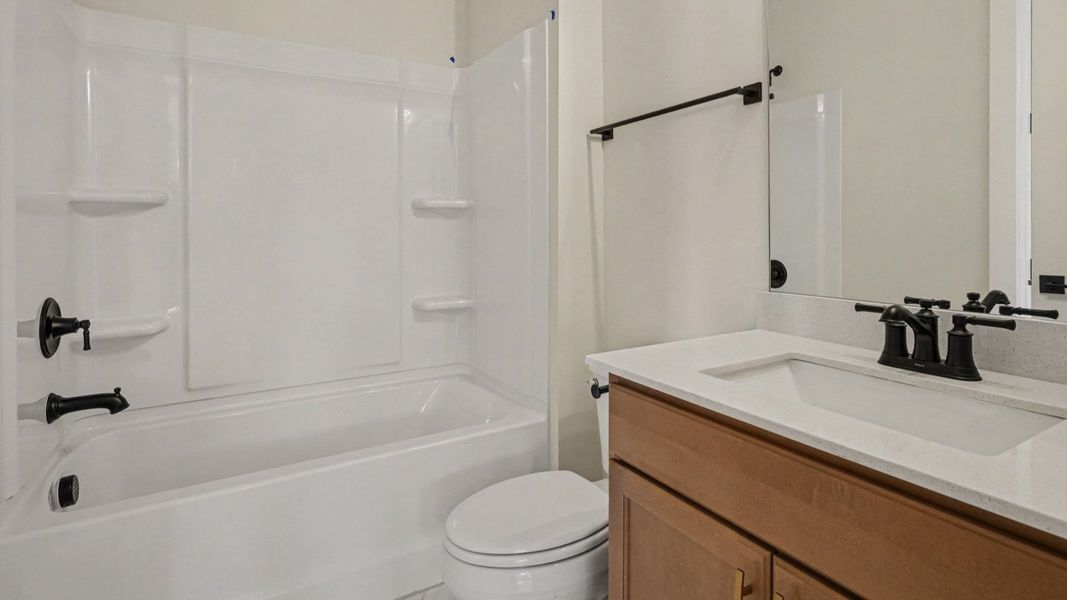 Bathroom with bathtub Bathroom with bathtub