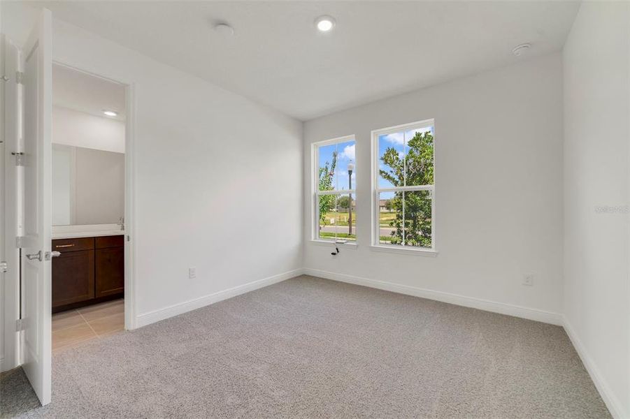 Spacious, unfurnished interior of a new home in Acuera Estates, Apopka (Image 16). Spacious, unfurnished interior of a new home in Acuera Estates, Apopka (Image 16).