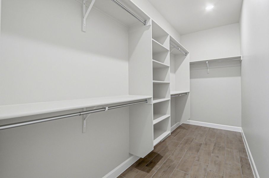 Spacious, unfurnished interior of a new home in Paseo Del Este, El Paso (Image 19).