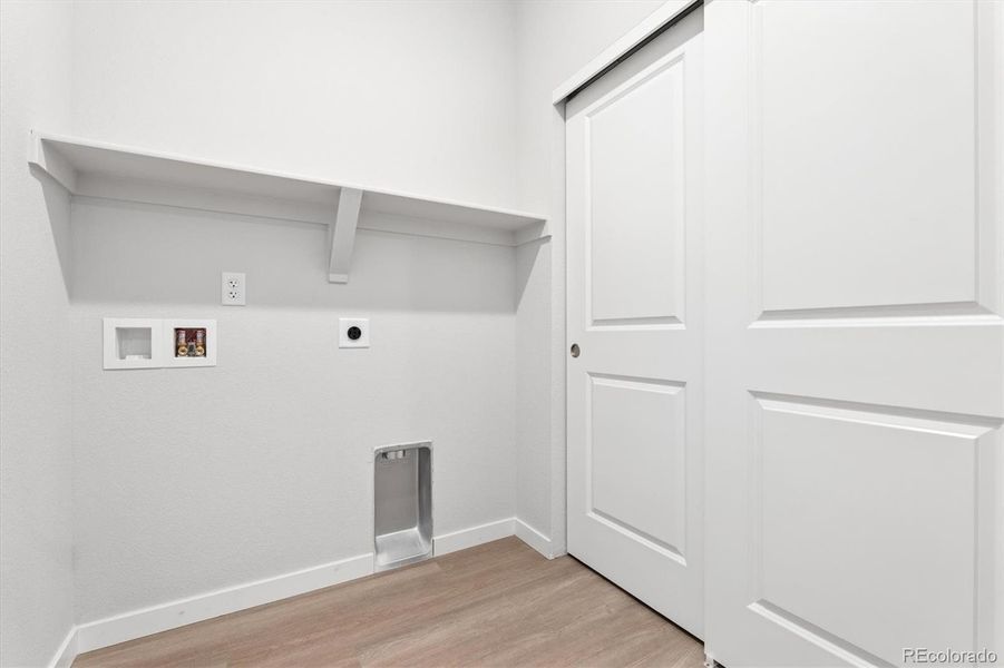 Spacious, unfurnished interior of a new home in Sweetgrass, Dacono (Image 11).