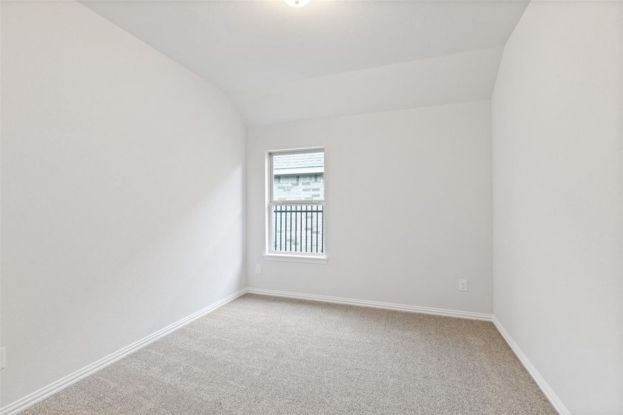 Spacious, unfurnished interior of a new home in Sunterra, Katy (Image 22). Spacious, unfurnished interior of a new home in Sunterra, Katy (Image 22).