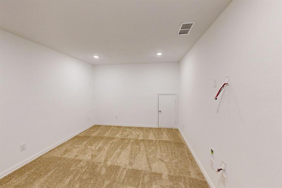 Spacious, unfurnished interior of a new home in Aster Park, McKinney (Image 39).