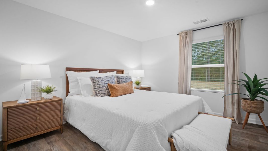 Representative furnished interior of a home built from the Freeport by D.R. Horton in Palm Ridge, Guyton (Image 21).