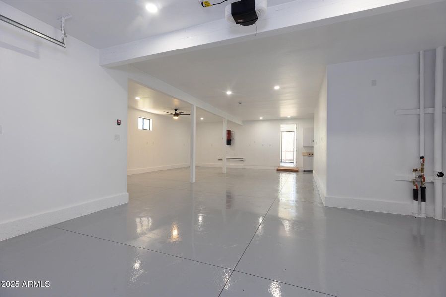 2943 E Lookout Ln (45) 2943 E Lookout Ln (45)