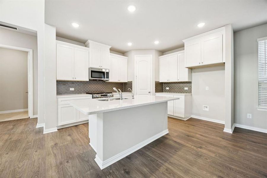 2417 Auburn St 2417 Auburn St